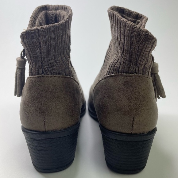 B.o.c Women’s Brown Heeled Ankle Boots - Picture 3 of 7